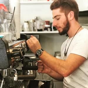 Meet your Posher, Oren